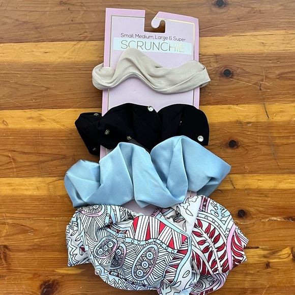 Scrunchie Hair Scrunchies - Picture 4 of 7